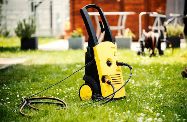 Best Gutter Cleaning  in Bowling Green, FL